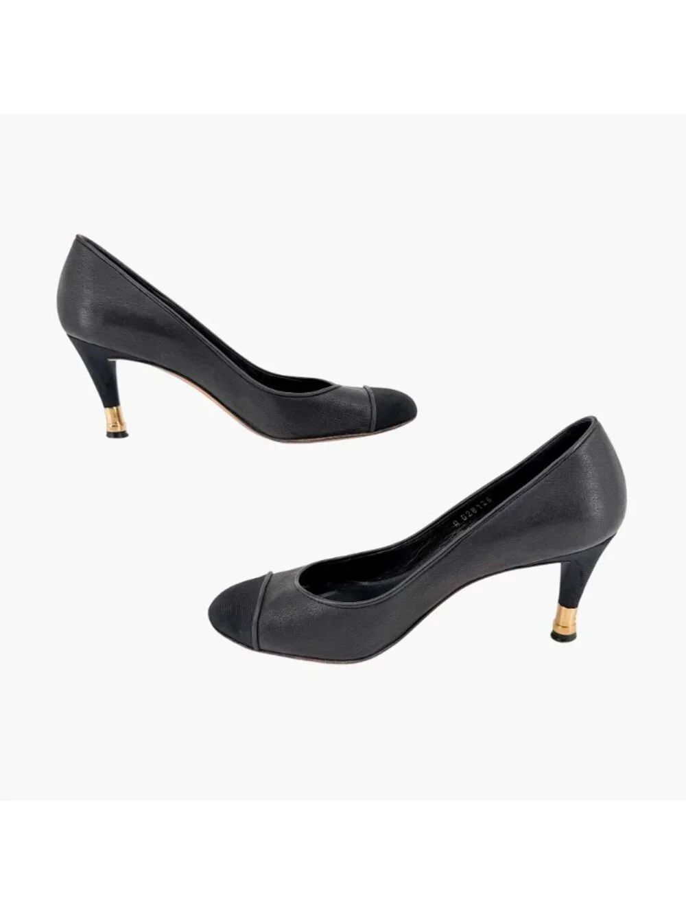 Chanel CC Cap Toe Pumps Heels Black Leather Size 38 US 7-7.5 Women’s